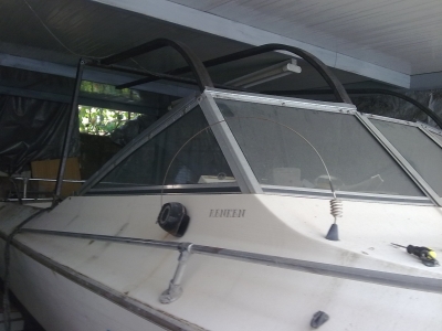 [Immagine: 201049133817_bzrcz2.jpg]
